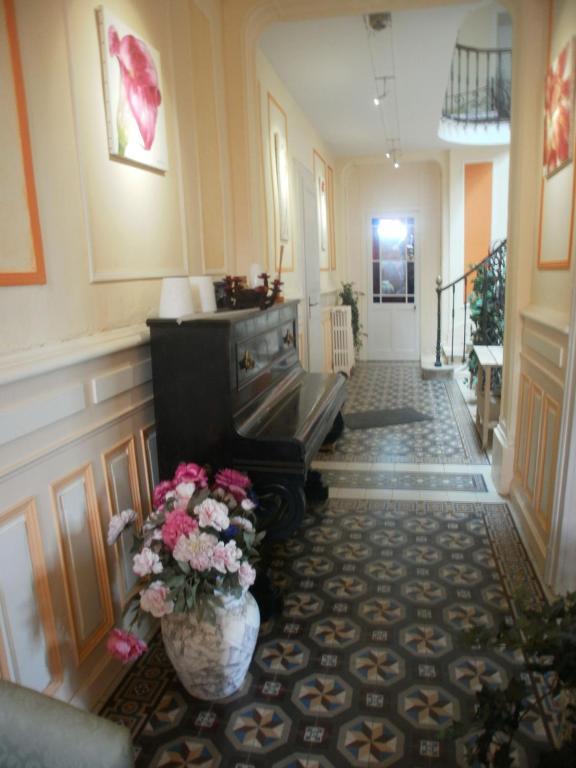 Le Jardin Des Lys Bed & Breakfast Gemmelaincourt Eksteriør bilde